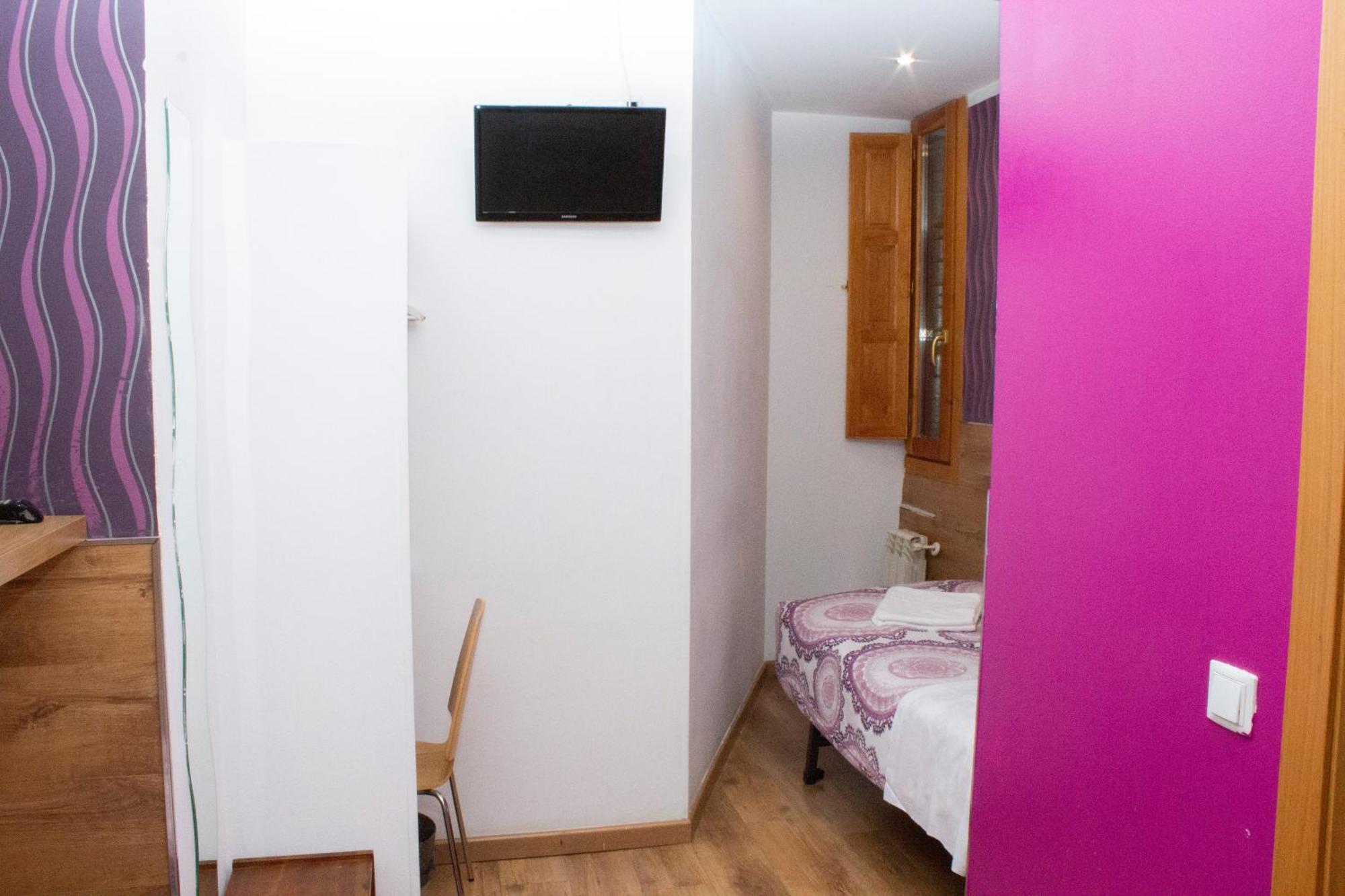 Hostal Abel Victoriano Madrid Luaran gambar