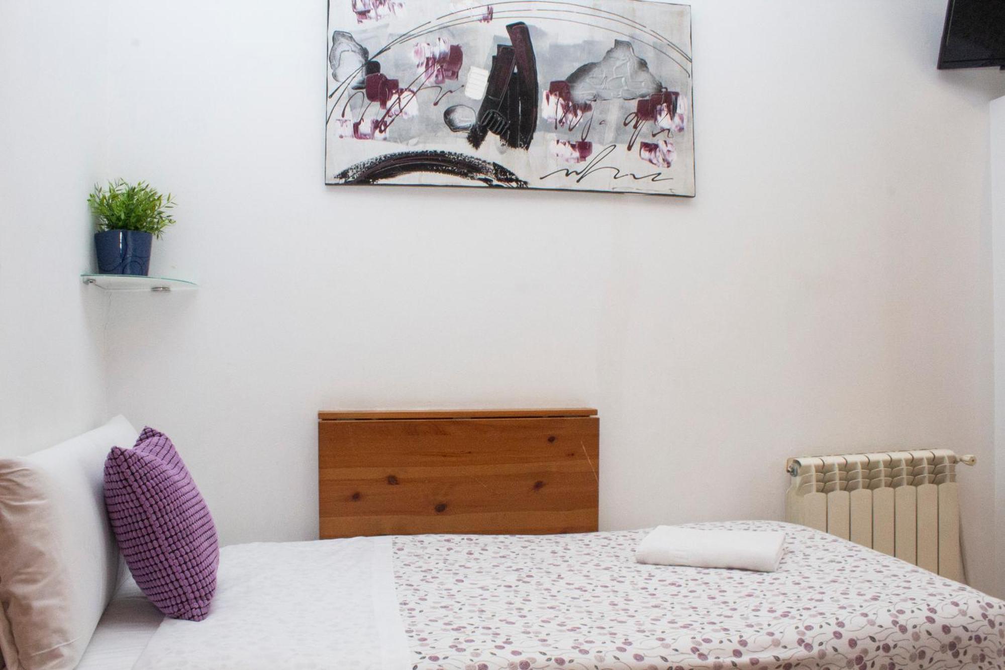 Hostal Abel Victoriano Madrid Luaran gambar