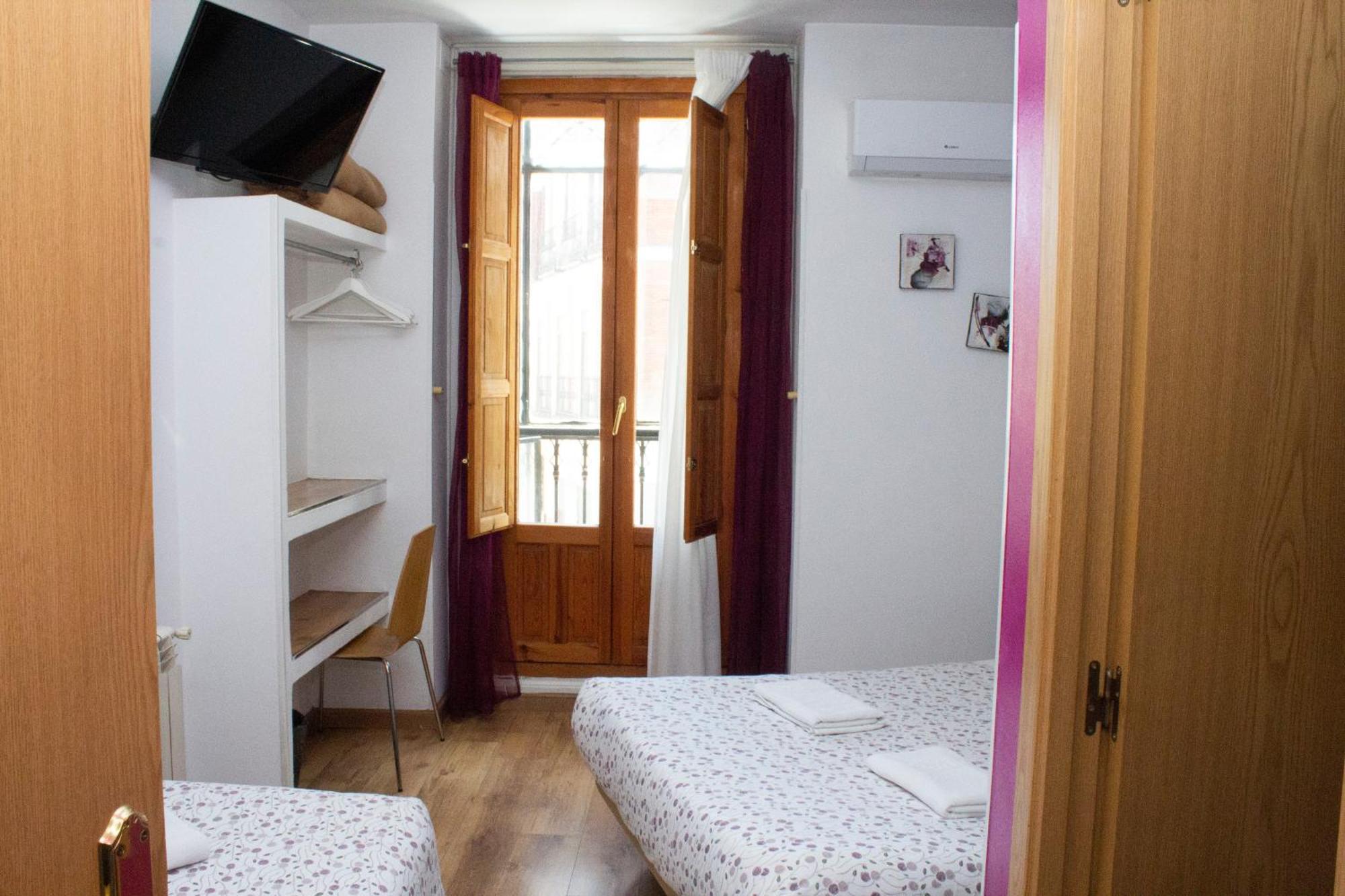 Hostal Abel Victoriano Madrid Luaran gambar